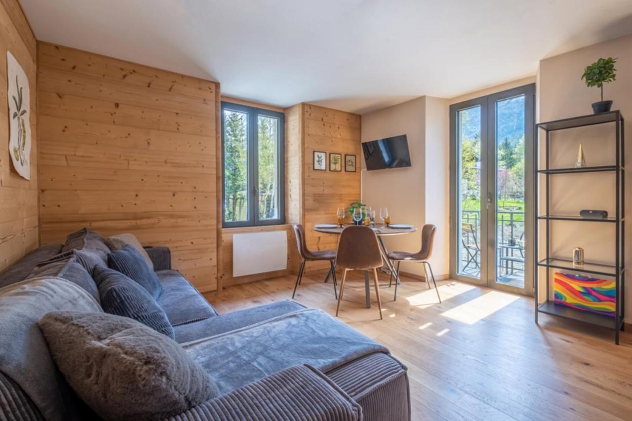 Newly Renovated Apartment With Mont Blanc View Chamonix Zewnętrze zdjęcie